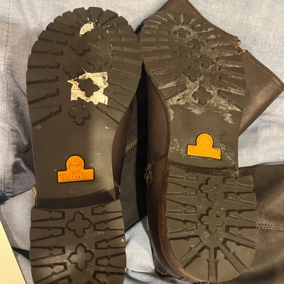 Timberland  brown boot with leather and nubuck leather with stylish buckle - Picture 7 of 8